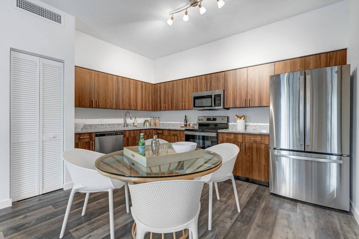 Apartment for rent at 4250 Lakewood Rd #101, Lake Worth, FL 33461