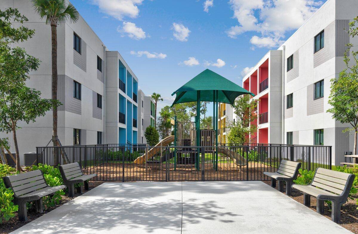 Apartment for rent at 4250 Lakewood Rd #101, Lake Worth, FL 33461