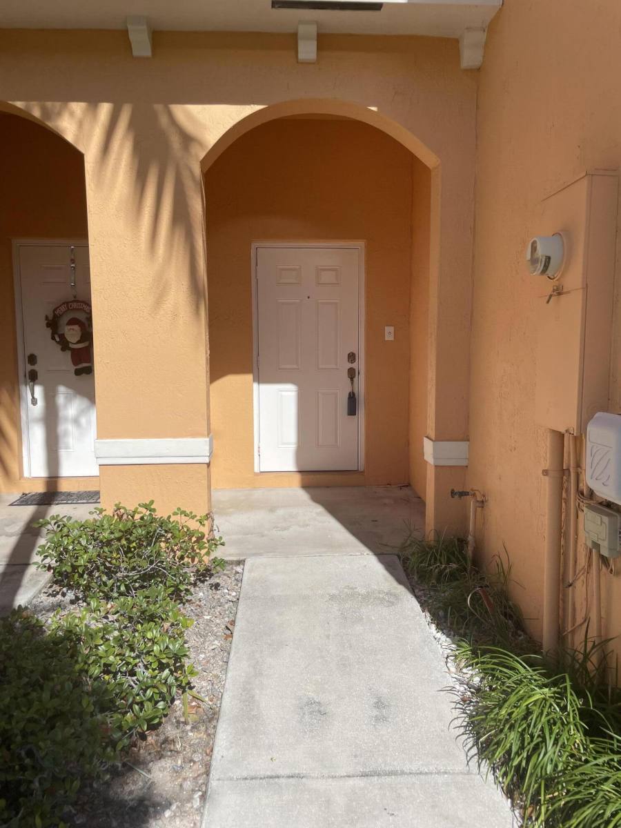 Apartment for rent at 5135 SE Mariner Garden Circle, Stuart, FL 34997