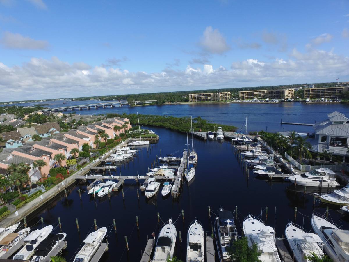 Apartment for rent at 1000 N US-Highway 1000-36, Jupiter, FL 33477