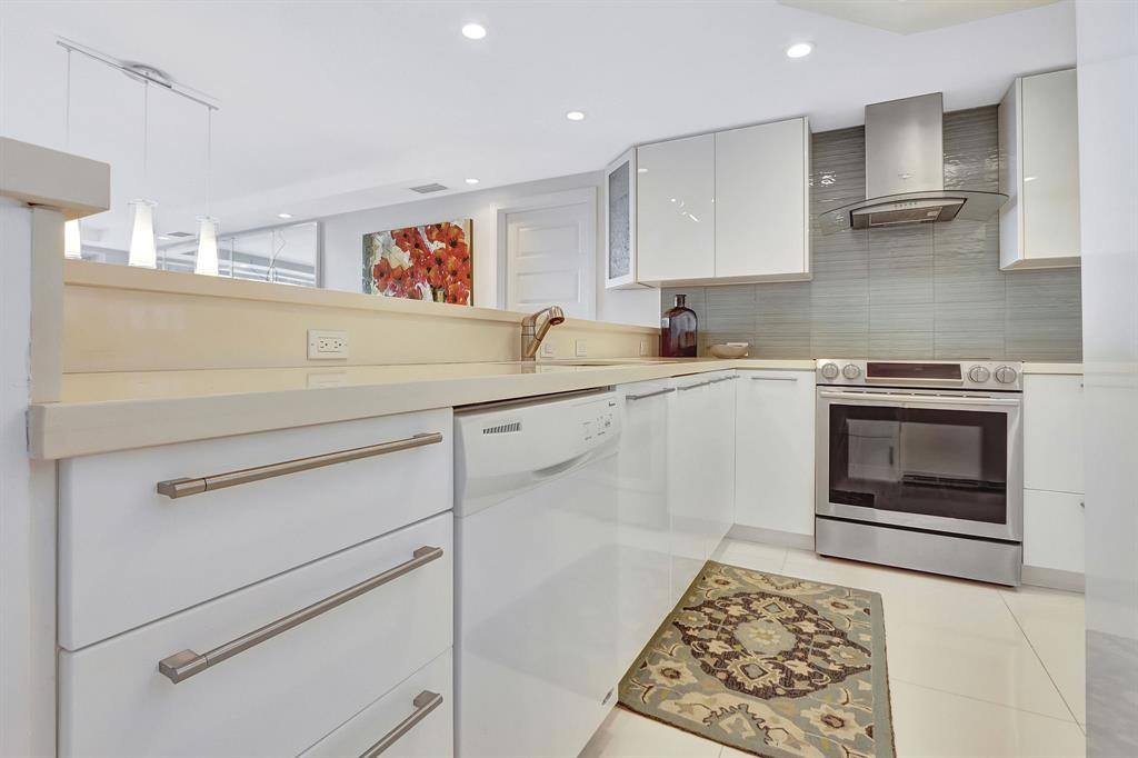 Apartment for rent at 2000 S Ocean Dr #609, Fort Lauderdale, FL 33316