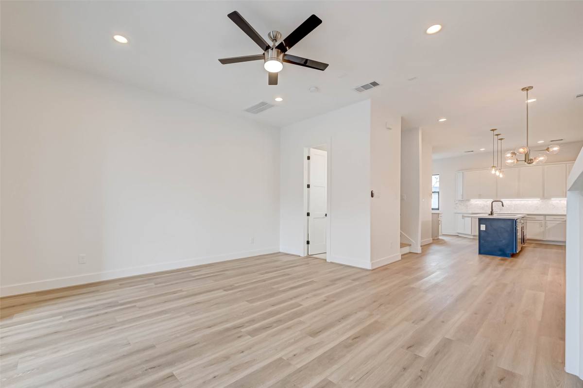Apartment for rent at 3503 Anita St, Houston, TX 77004
