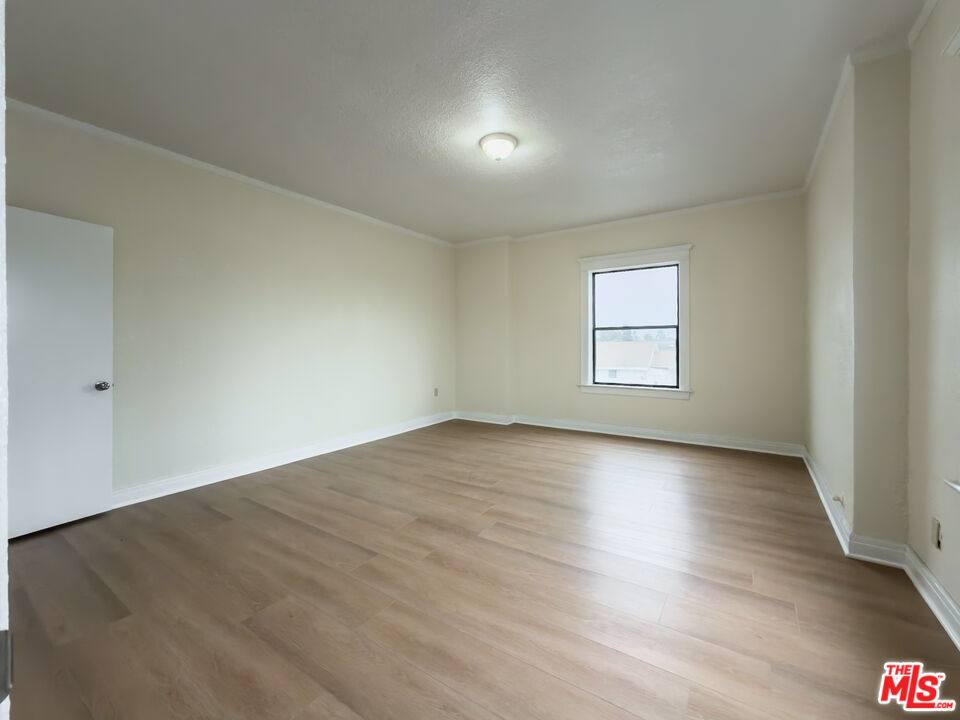 Apartment for rent at 4367 S Van Ness Ave #4, Los Angeles, CA 90062