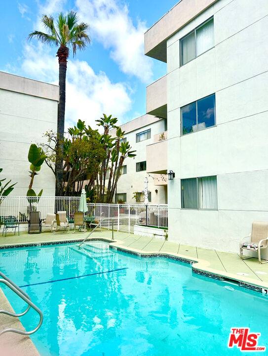 Apartment for rent at 1440 Reeves St #103, Los Angeles, CA 90035