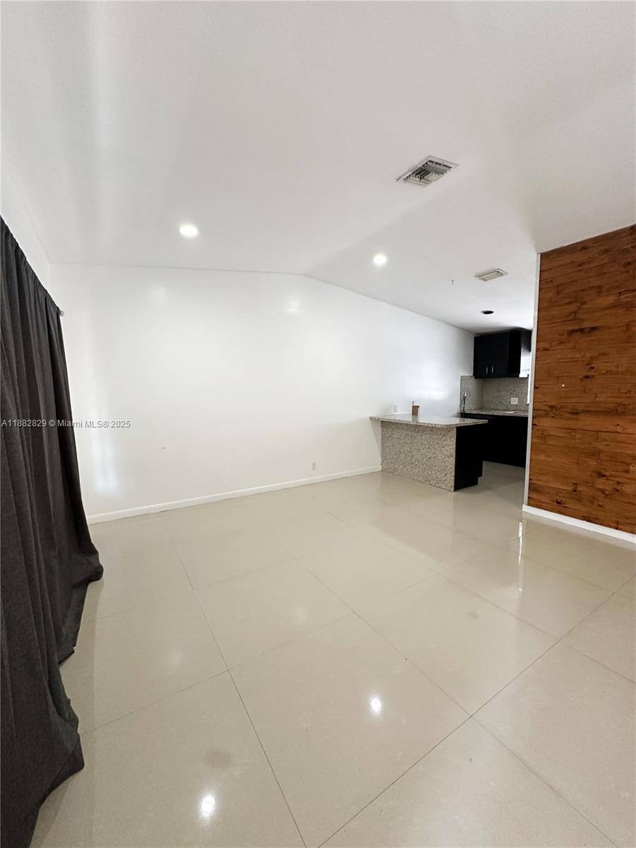 Apartment for rent at 313 Hendricks Isle #313-3, Fort Lauderdale, FL 33301