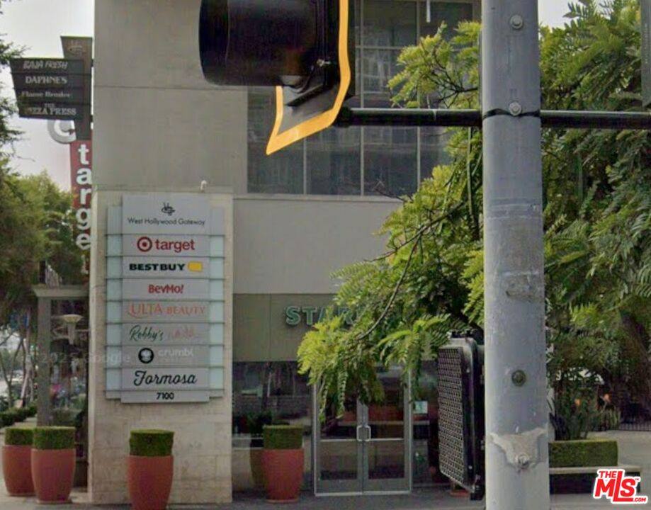 Apartment for rent at 922 N Hudson Ave #922-1, Los Angeles, CA 90038