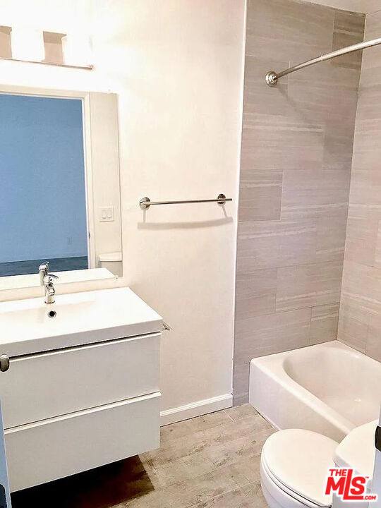 Apartment for rent at 922 N Hudson Ave #922-1, Los Angeles, CA 90038