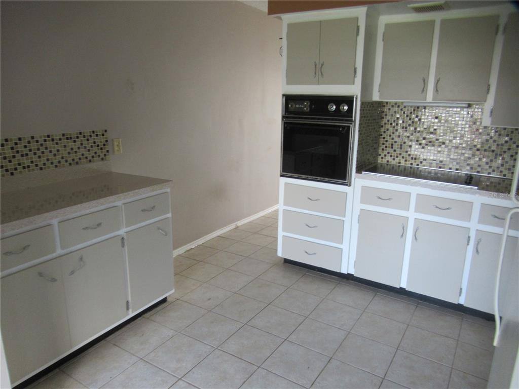 Apartment for rent at 2466 Ecuadorian Way #32, Clearwater, FL 33763