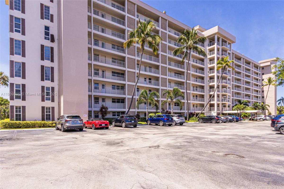 Condo for rent at 2671 S Course Dr #506, Pompano Beach, FL 33069