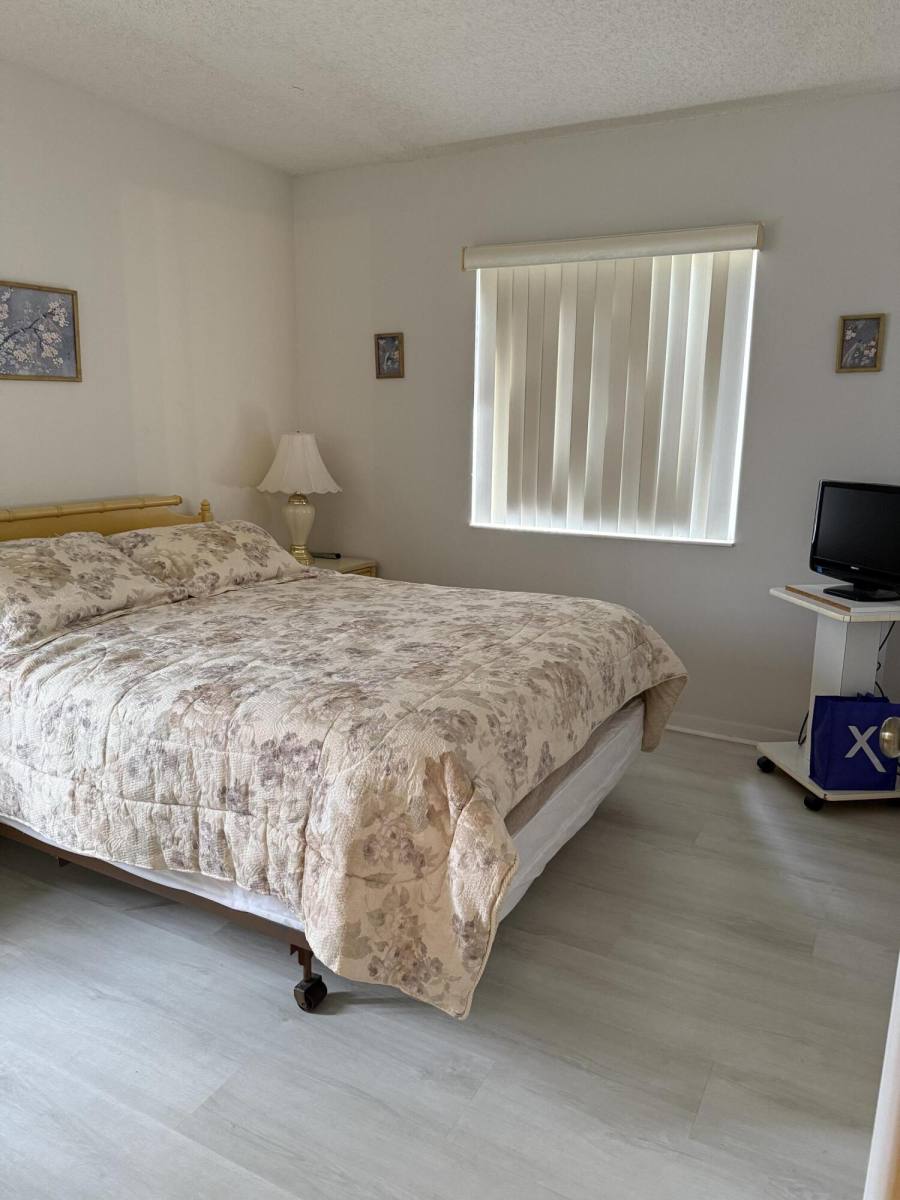 Apartment for rent at 133 Lake Pine Circle #133B1, Lake Worth, FL 33463