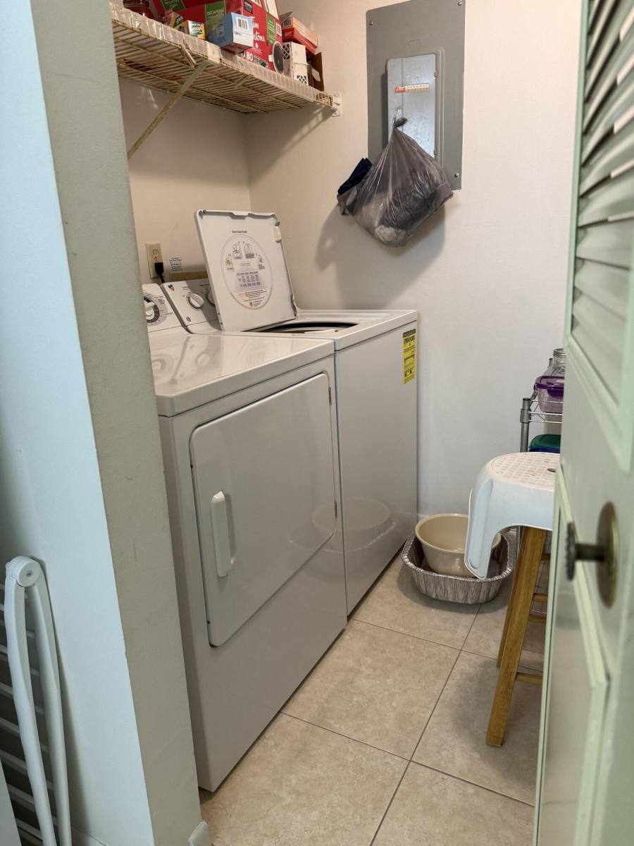 Apartment for rent at 133 Lake Pine Circle #133B1, Lake Worth, FL 33463