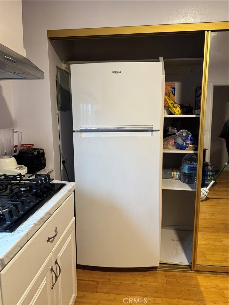 Apartment for rent at 113 Tremont St #113, Avalon, CA 90704