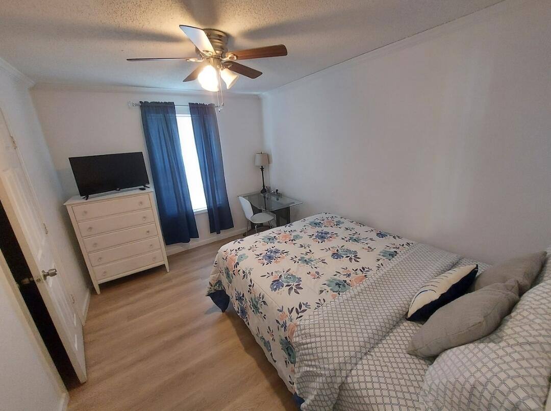 Apartment for rent at 1401 W 9th St, West Palm Beach, FL 33404