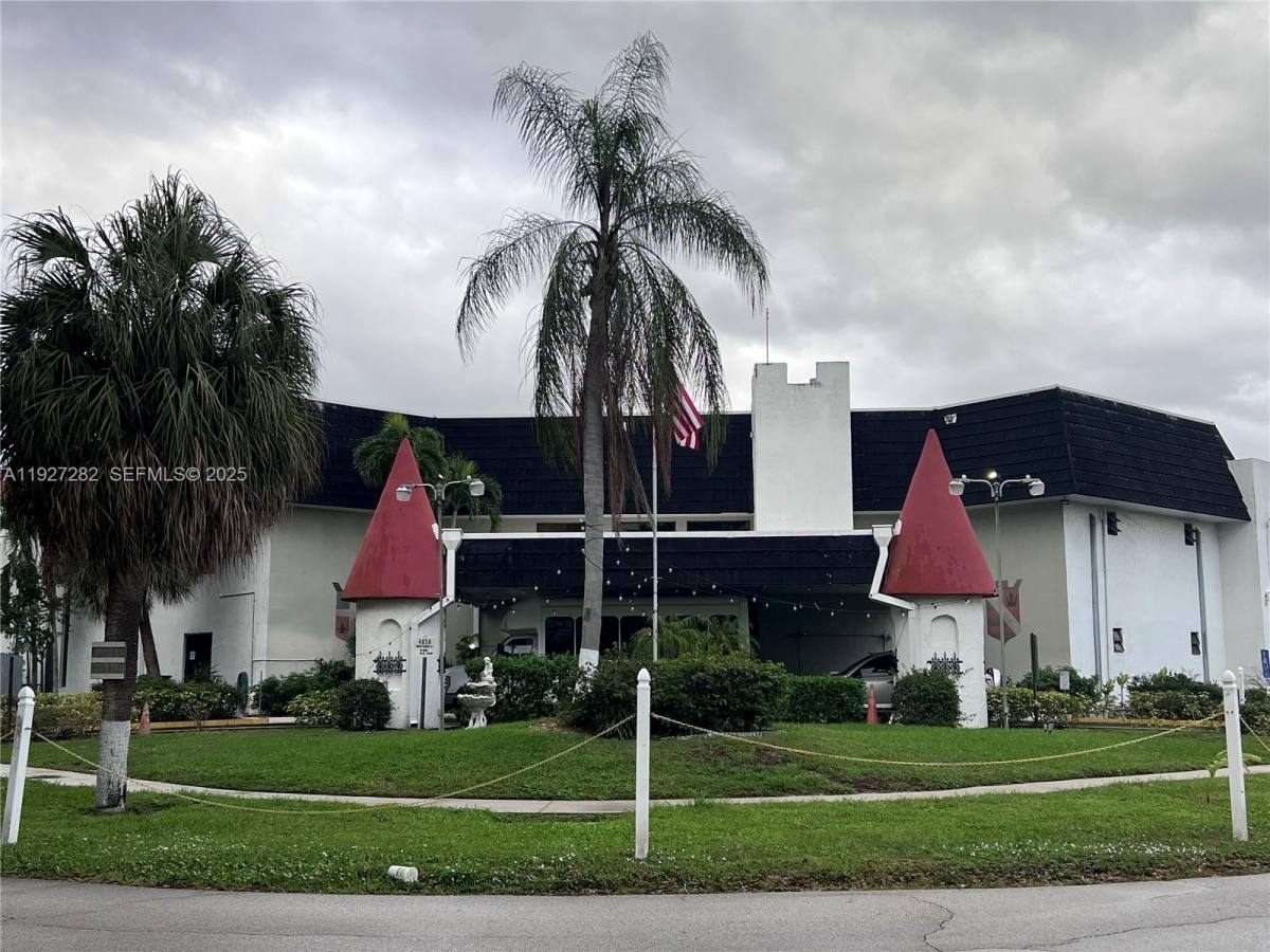Condo for rent at 4740 NW 21st St #47404P, Fort Lauderdale, FL 33313