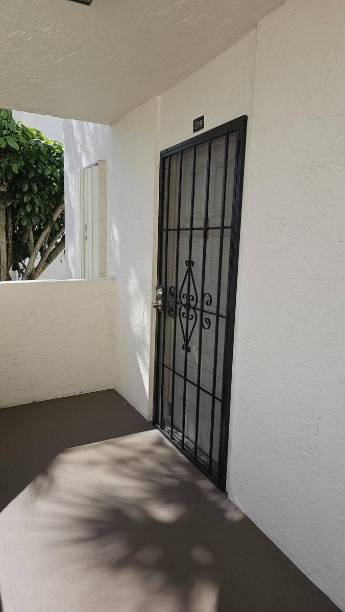 Apartment for rent at 3138 Via Poinciana #209, Lake Worth, FL 33467