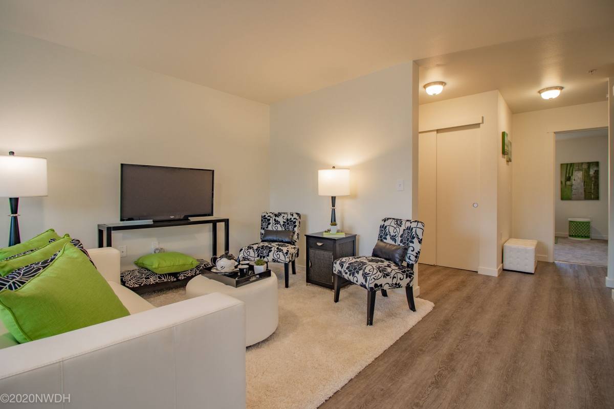 Apartment for rent at 910 Westsprings Dr, Eugene, OR 97404