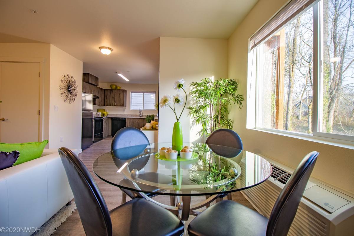 Apartment for rent at 910 Westsprings Dr, Eugene, OR 97404