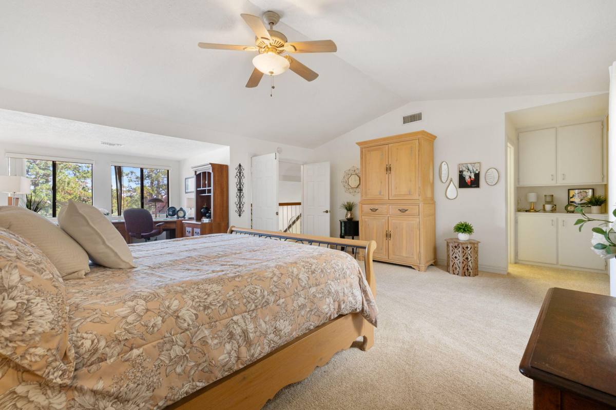 Apartment for rent at 41484 Woodhaven Dr W, Palm Desert, CA 92211