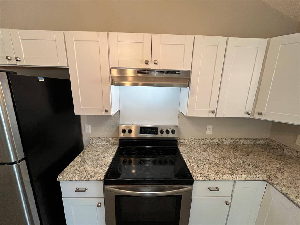 Apartment for rent at 5827 Columbia Ave, Dallas, TX 75214