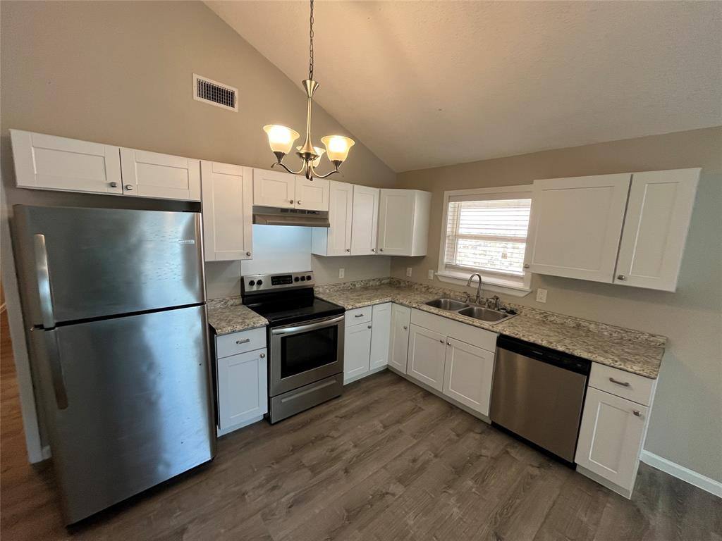 Apartment for rent at 5827 Columbia Ave, Dallas, TX 75214