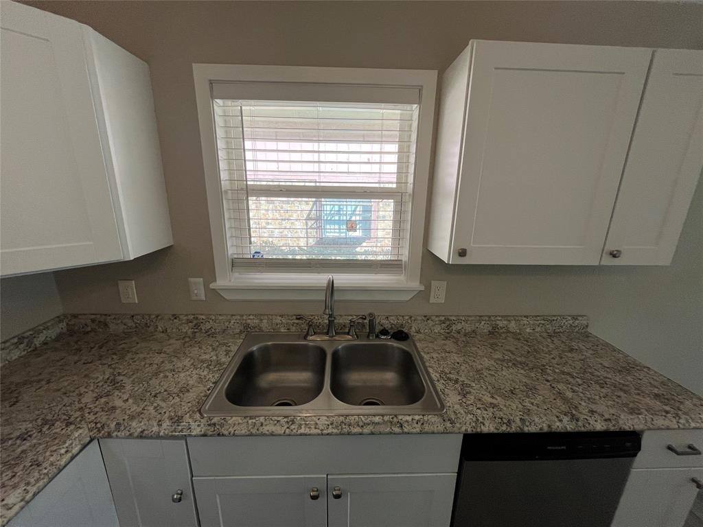 Apartment for rent at 5827 Columbia Ave, Dallas, TX 75214