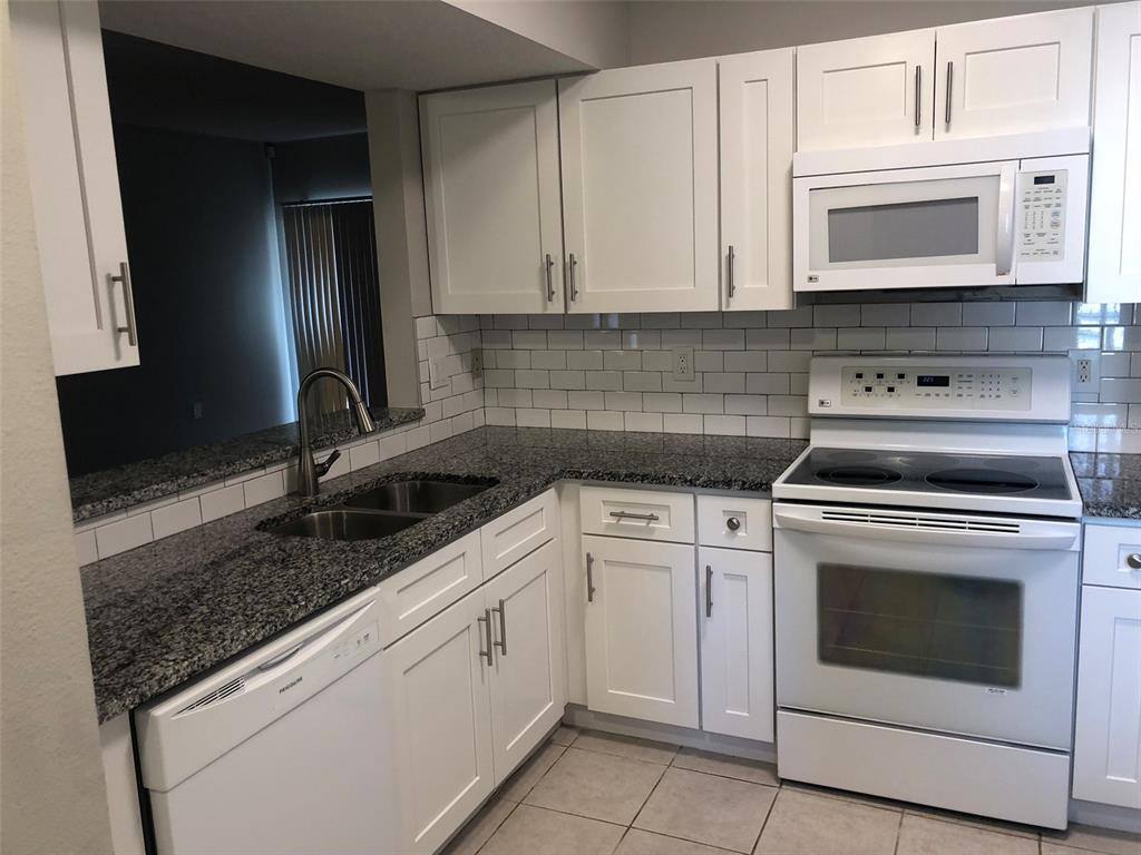 Apartment for rent at 6021 Portsdale Place #101, Riverview, FL 33578