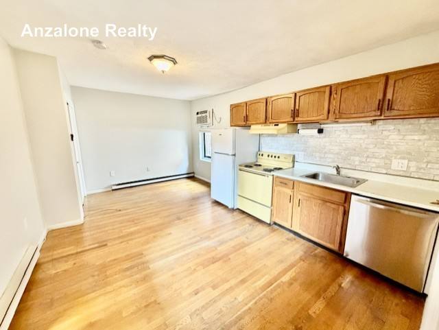 Apartment for rent at 59 Salem St #3F, Boston, MA 02113