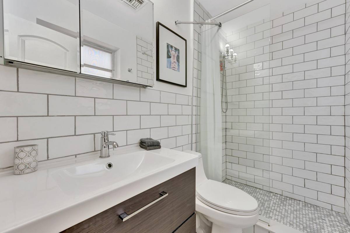 Apartment for rent at 1246 Johnson St, Hollywood, FL 33019