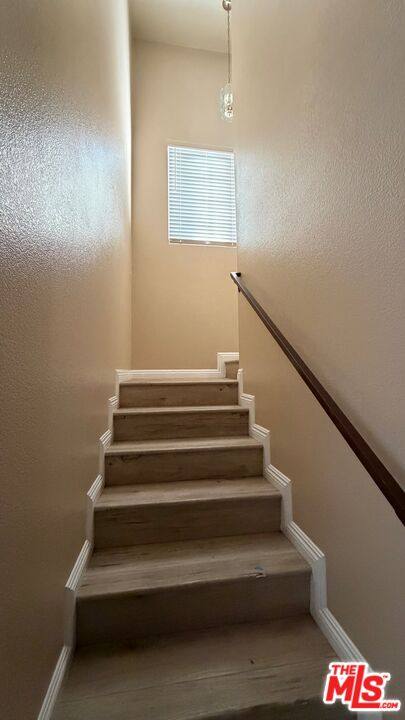 Townhouse for rent at 1210 W 39th St #5, Los Angeles, CA 90037