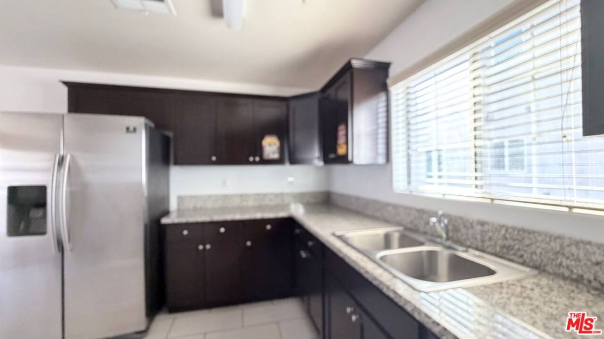 Townhouse for rent at 1210 W 39th St #5, Los Angeles, CA 90037