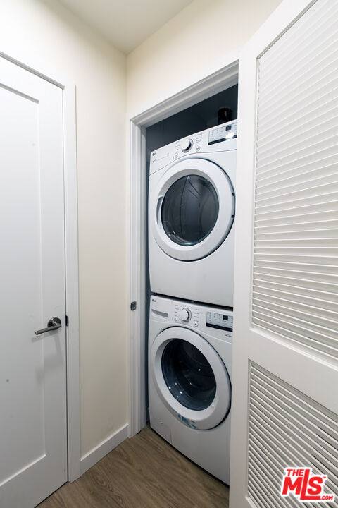 Apartment for rent at 14629 Erwin St #203, Van Nuys, CA 91411