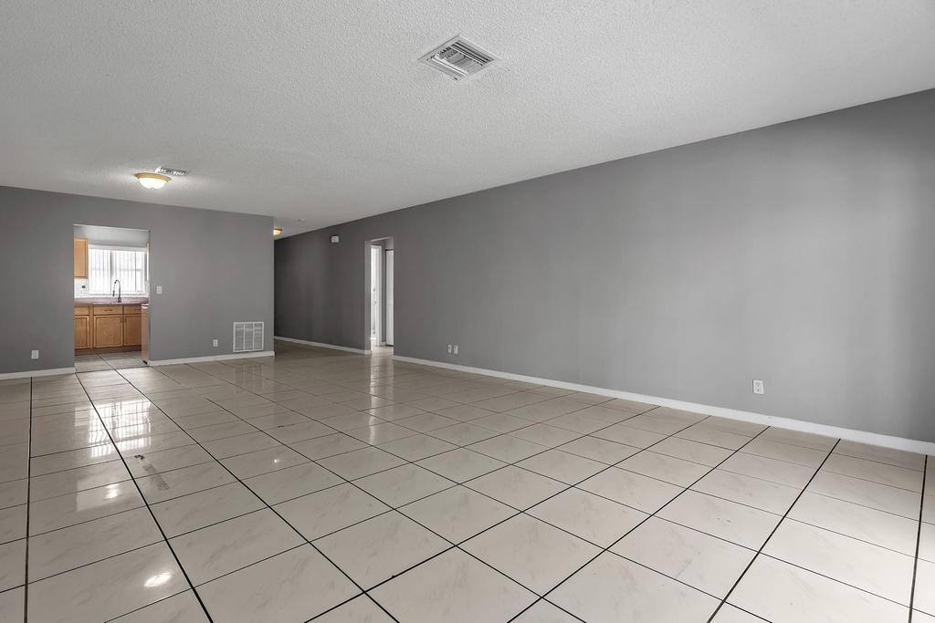 Apartment for rent at 915 S N St #915, Lake Worth Beach, FL 33460