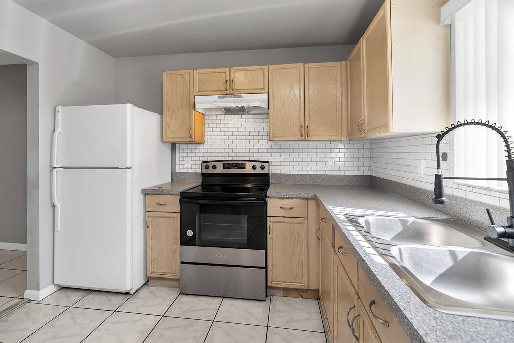 Apartment for rent at 915 S N St #915, Lake Worth Beach, FL 33460