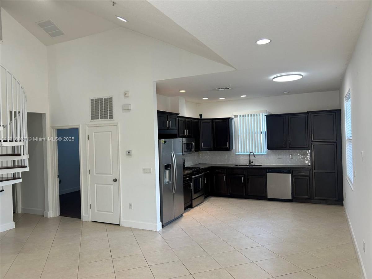 Townhouse for rent at 3390 NW 126th Terrace, Fort Lauderdale, FL 33323