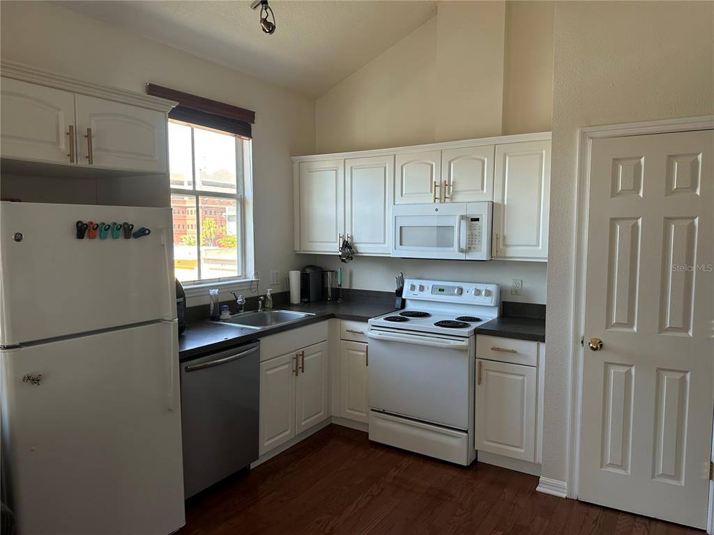 Condo for rent at 1510 N 17th St #15101C, Tampa, FL 33605