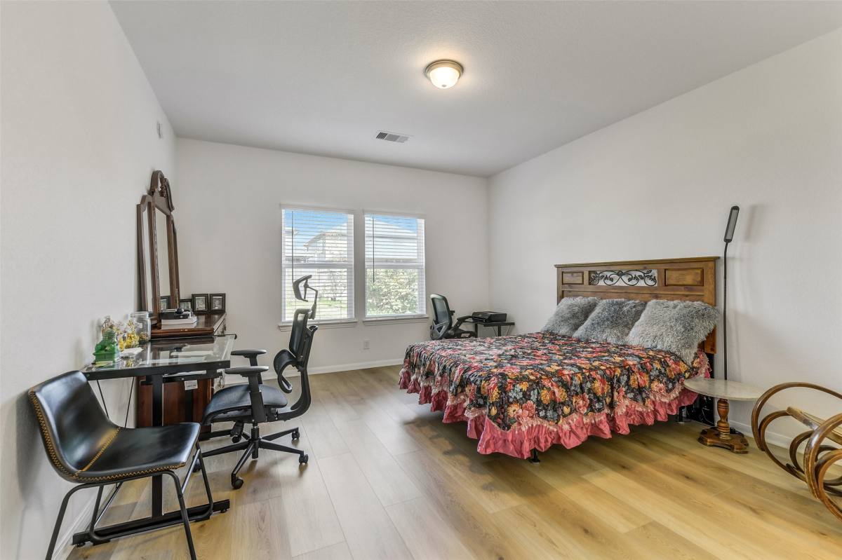 Apartment for rent at 22222 Opa Glen Dr, Hockley, TX 77447