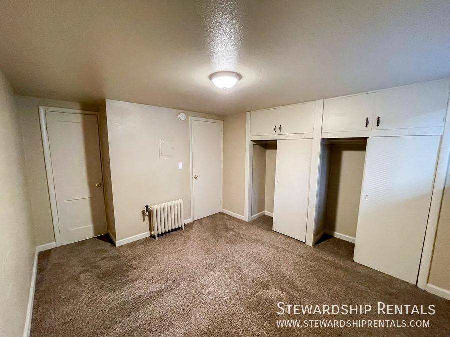 Apartment for rent at 1831 Kincaid St #18, Eugene, OR 97403