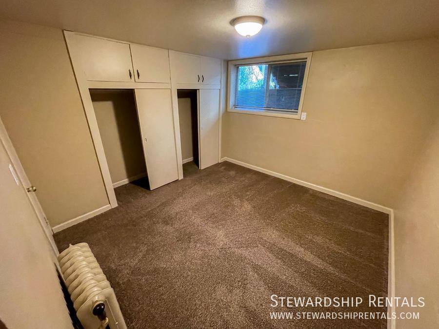 Apartment for rent at 1831 Kincaid St #18, Eugene, OR 97403