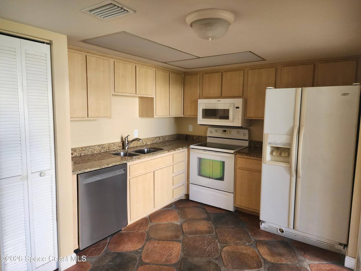 Apartment for rent at 1145 N Shannon Ave #33, Indialantic, FL 32903