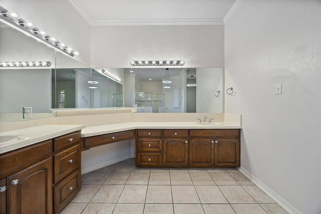 Apartment for rent at 2045 Chisholm Trail, Rockwall, TX 75032