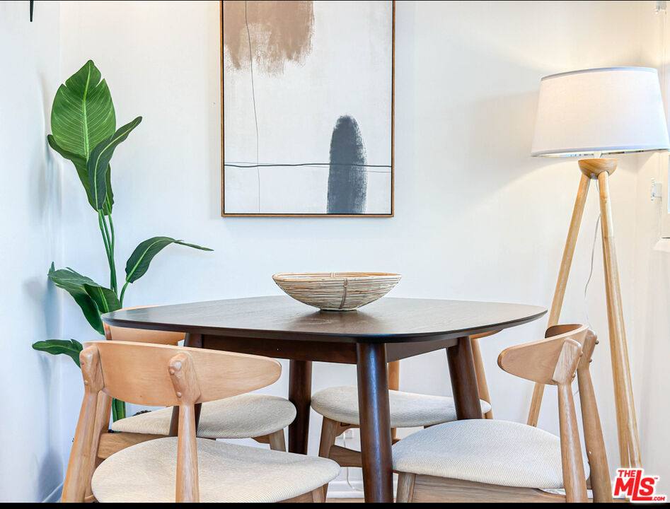 Apartment for rent at 239 S Doheny Dr #239, Beverly Hills, CA 90211