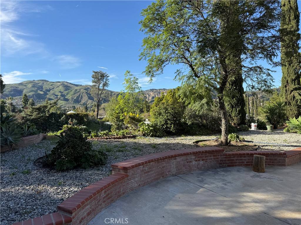 Apartment for rent at 12839 McLennan Ave, Granada Hills, CA 91344
