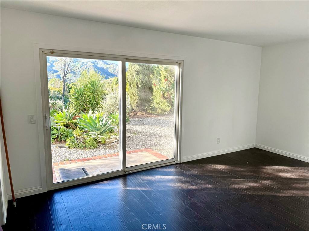 Apartment for rent at 12839 McLennan Ave, Granada Hills, CA 91344
