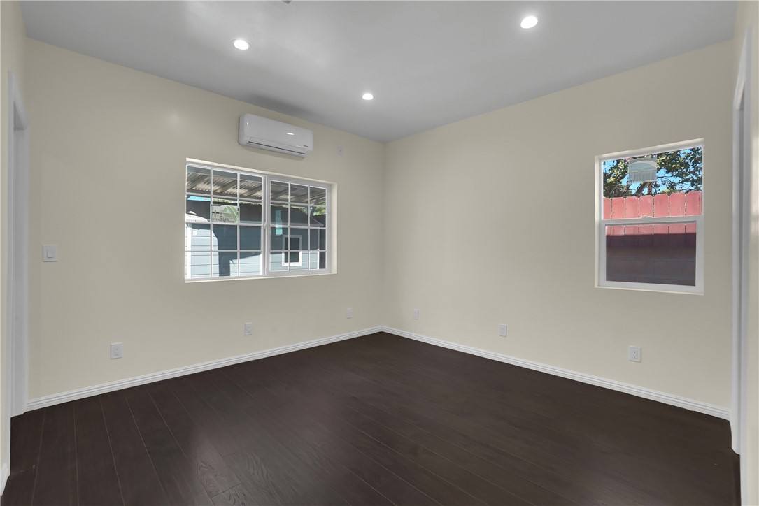 Apartment for rent at 23393 Schoolcraft St, West Hills, CA 91307