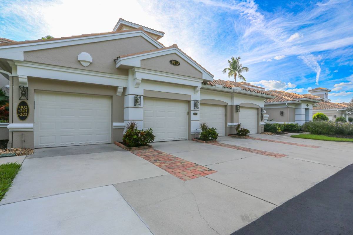 Apartment for rent at 3930 Deer Crossing Court, Naples, FL 34114