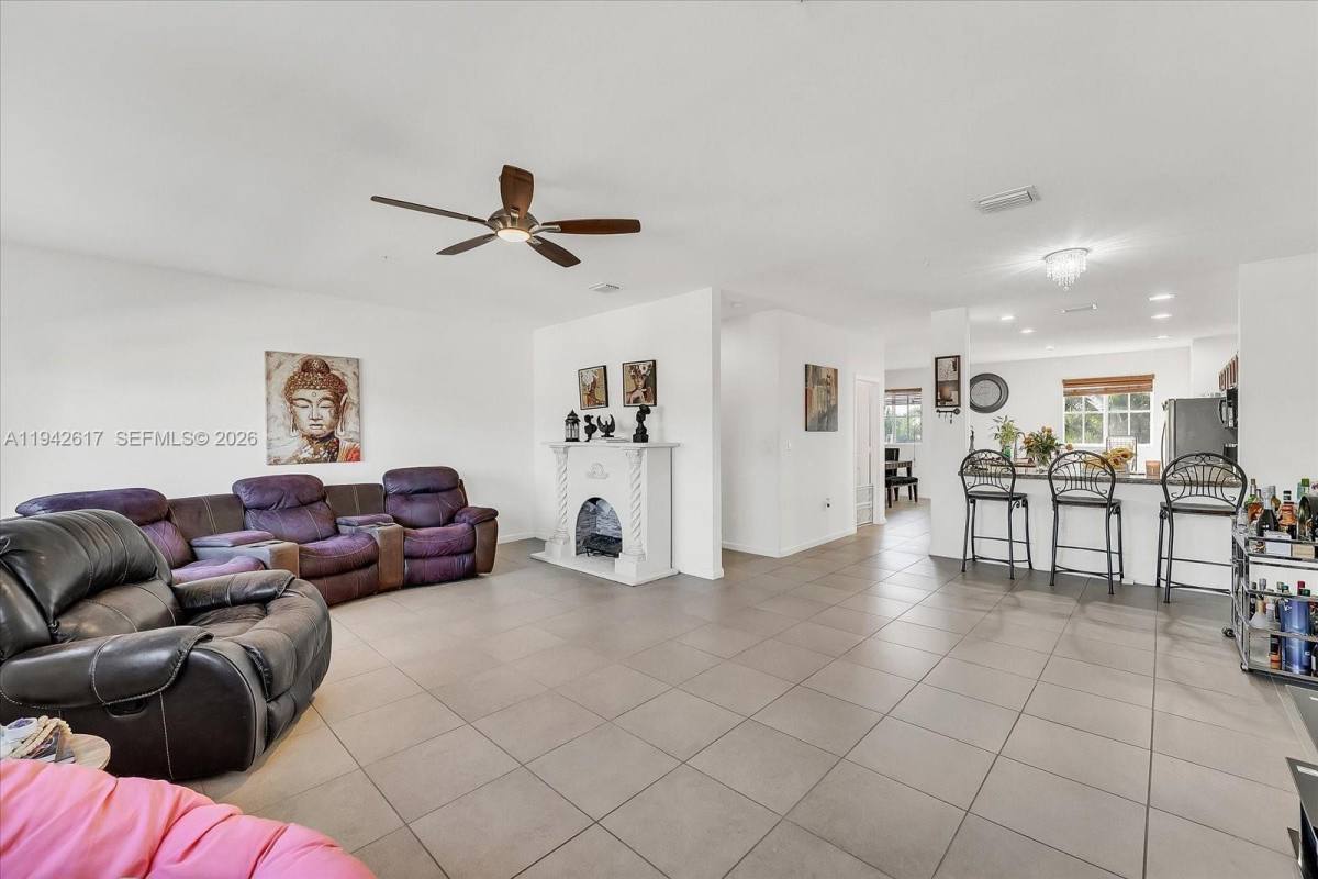 Townhouse for rent at 14229 SW 274th St, Homestead, FL 33032