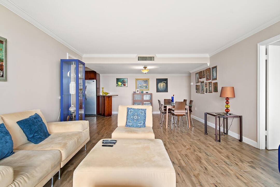 Apartment for rent at 5600 N Flagler Dr #310, West Palm Beach, FL 33407