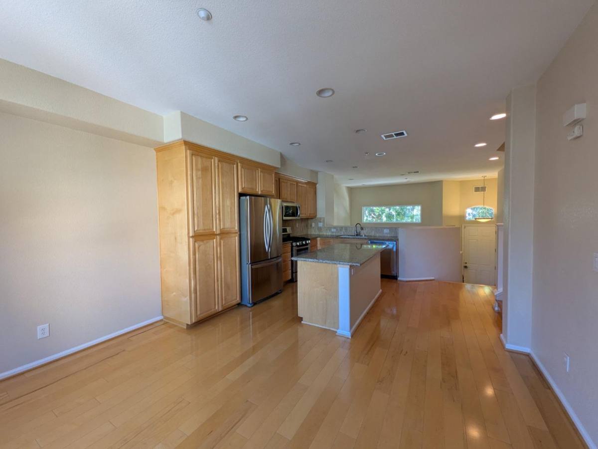 Townhouse for rent at 4086 Crandall Circle, Santa Clara, CA 95054