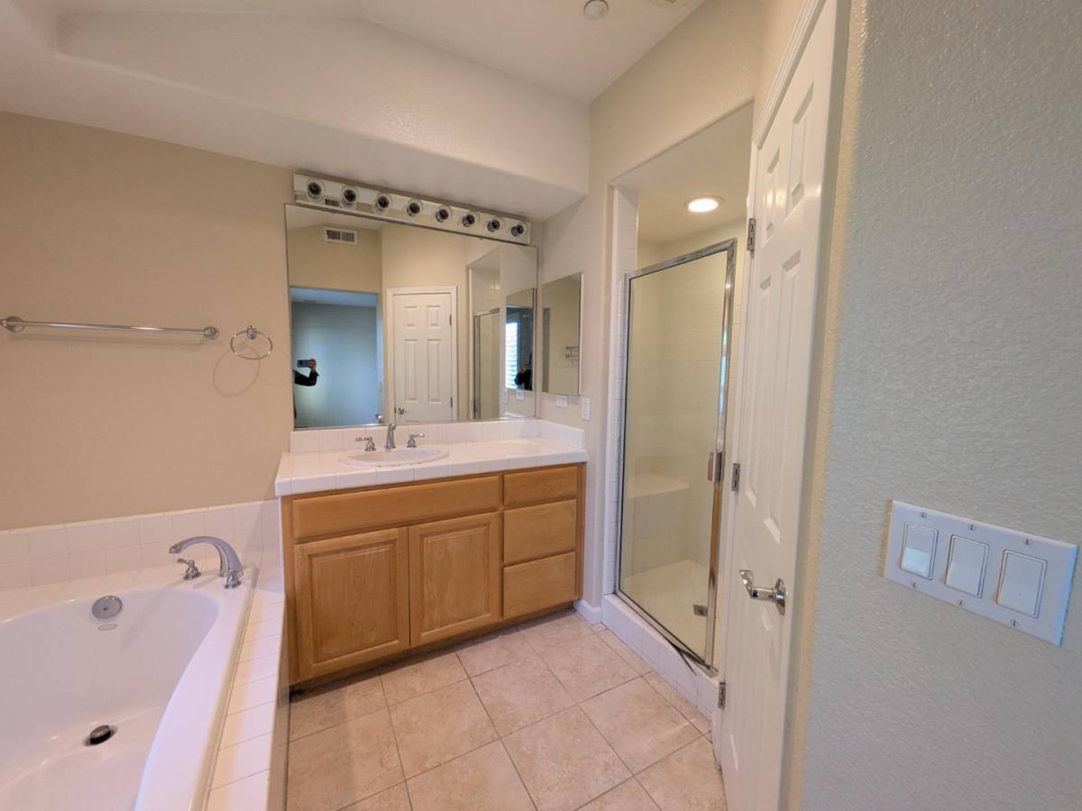 Townhouse for rent at 4086 Crandall Circle, Santa Clara, CA 95054