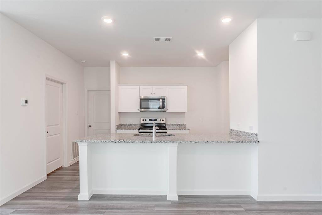 Apartment for rent at 1737 Escondido Dr, Haslet, TX 76052